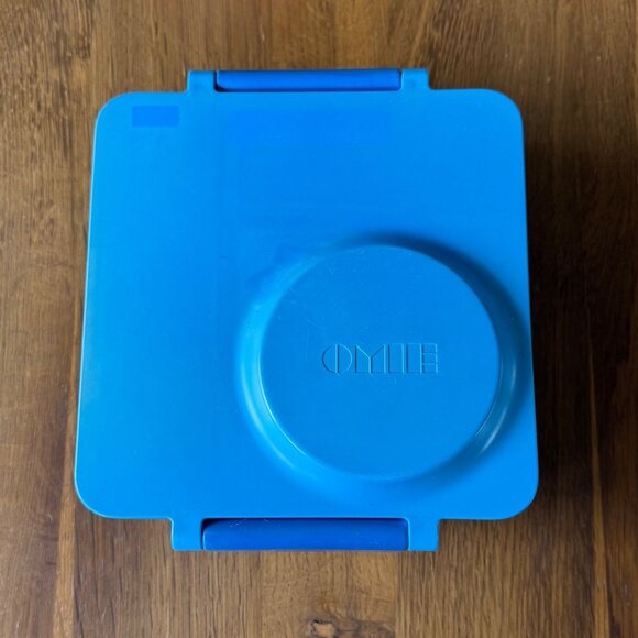 OMIEBOX Kids Lunch Box Blue Yellow School Bento Snacks Omie Snack Child Lunchbox - Picture 2 of 14